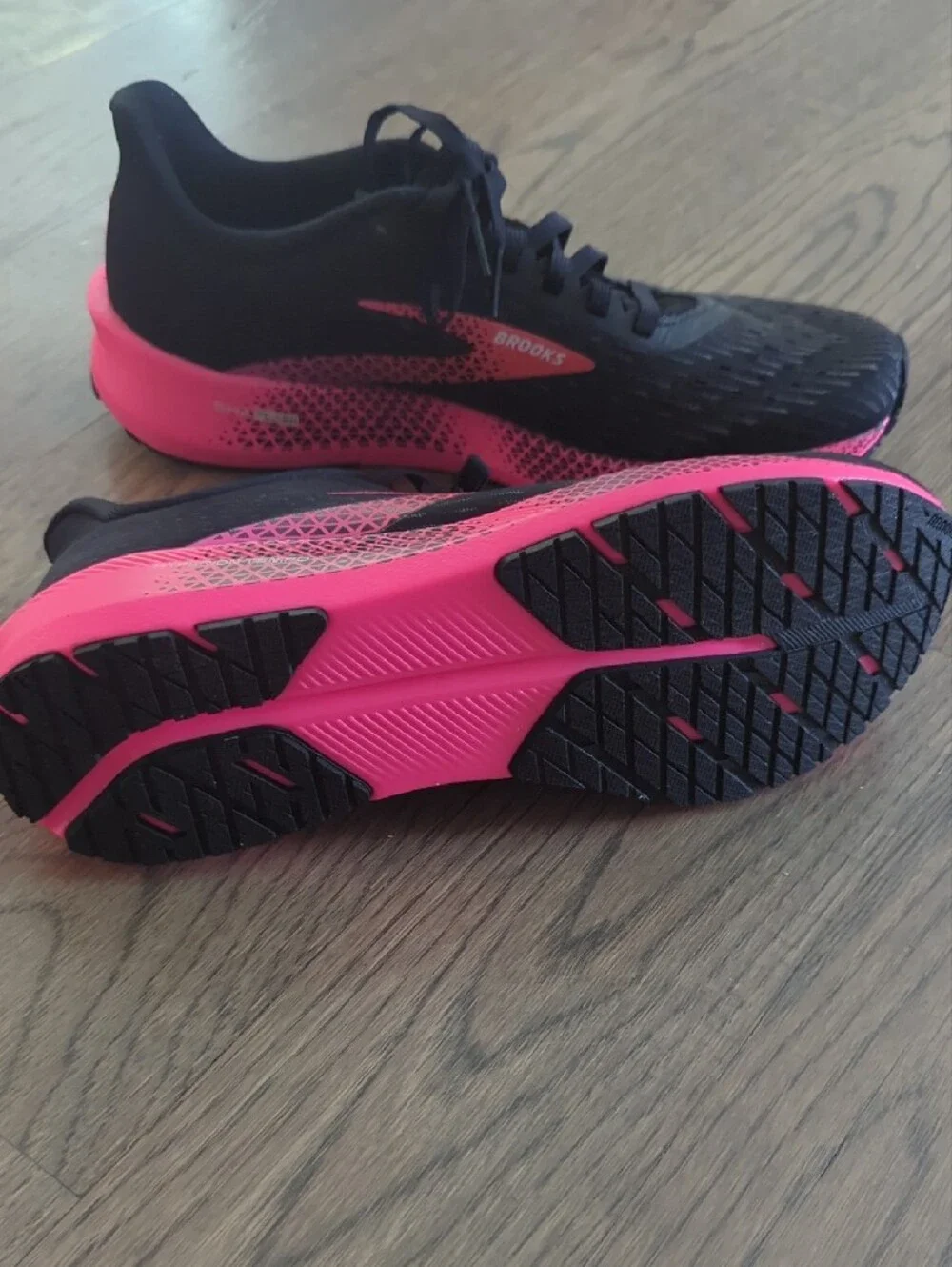 Brooks Women's Black & Hot Pink Performance Running Shoe